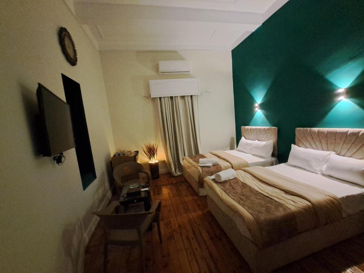 Downtown Family Suites Kaherah Luaran gambar