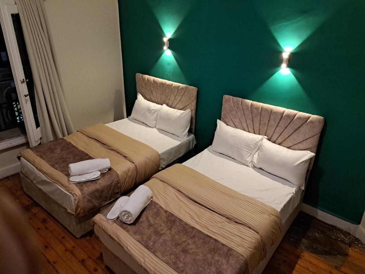 Downtown Family Suites Kaherah Luaran gambar