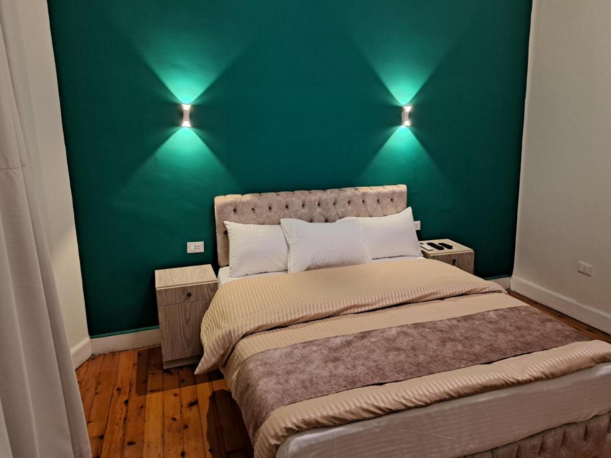 Downtown Family Suites Kaherah Luaran gambar
