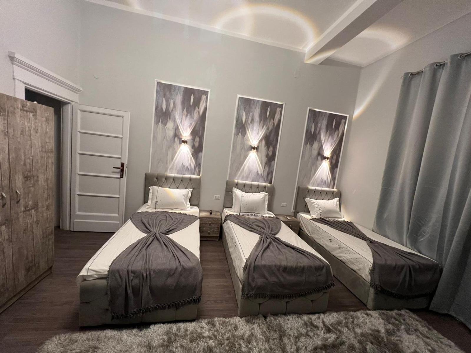 Downtown Family Suites Kaherah Luaran gambar