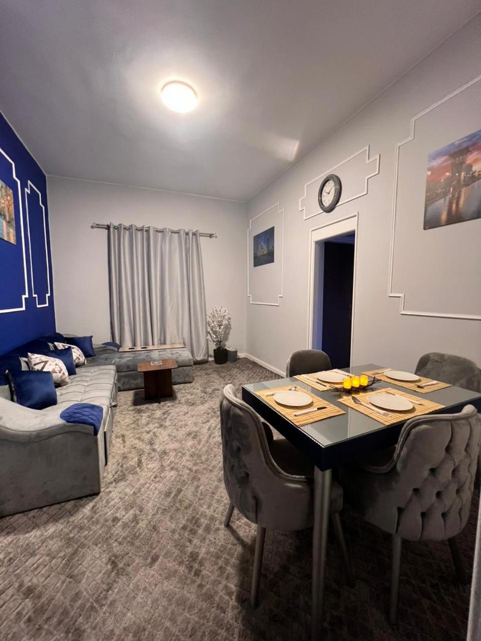 Downtown Family Suites Kaherah Luaran gambar