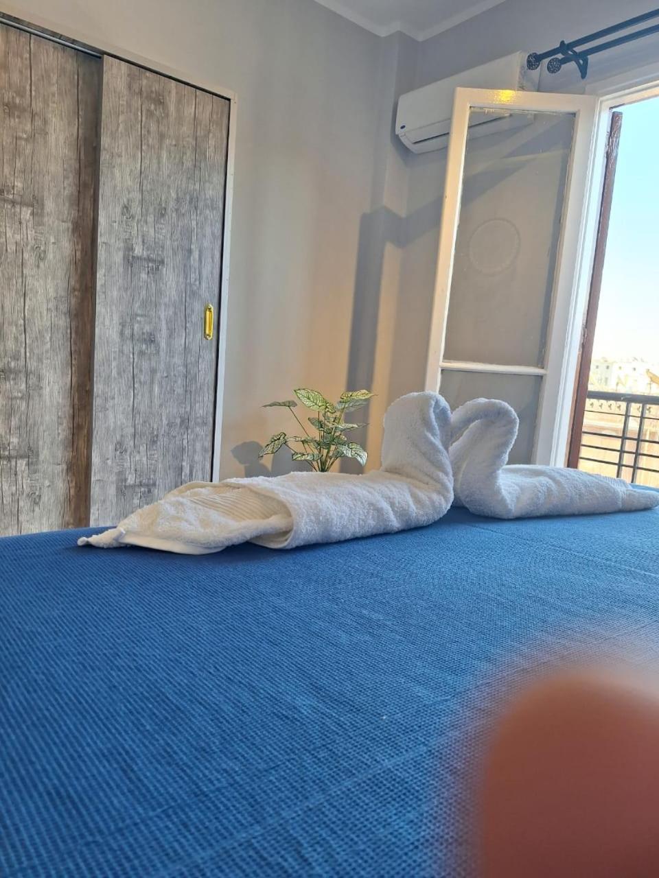 Downtown Family Suites Kaherah Luaran gambar
