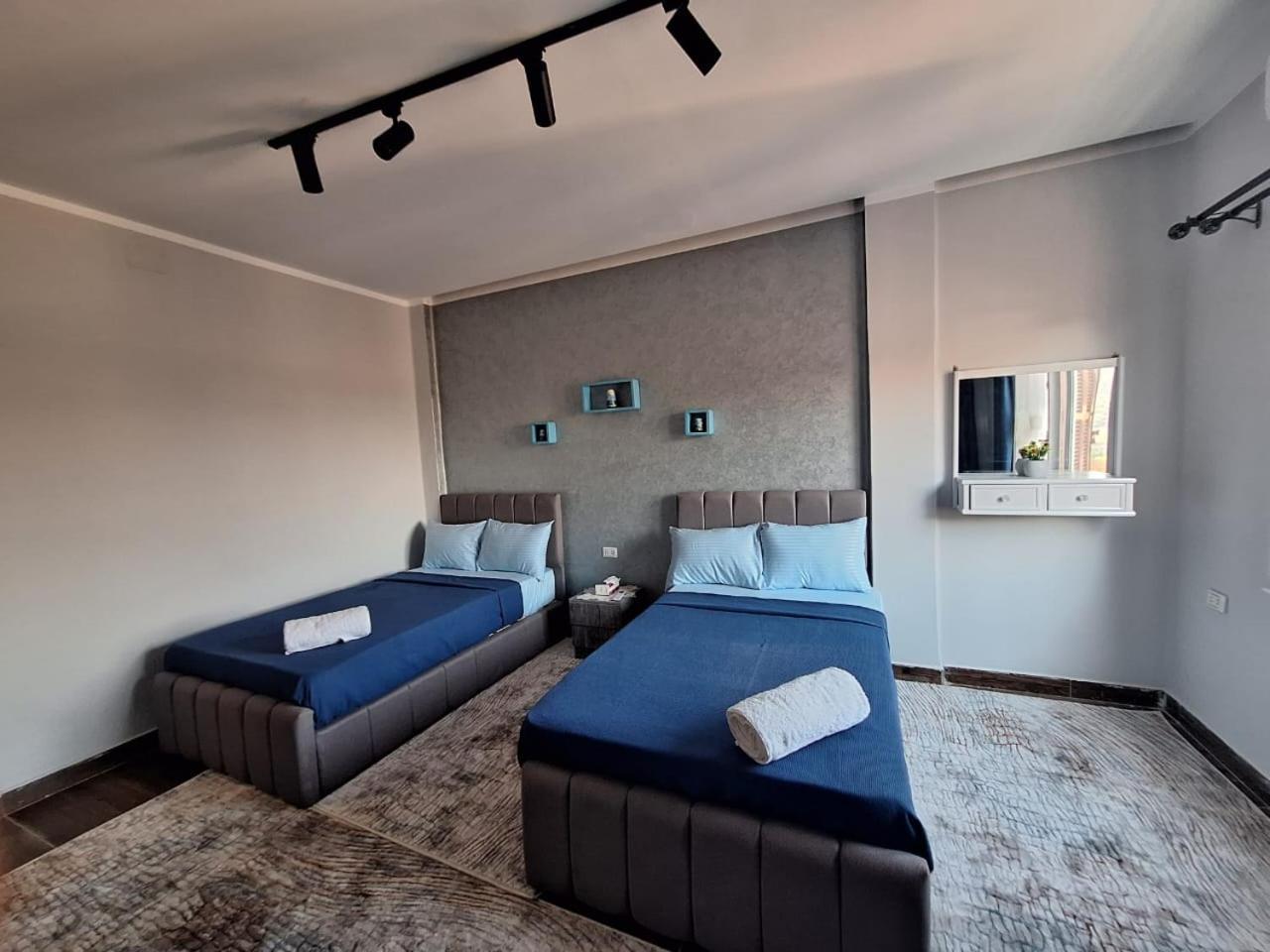 Downtown Family Suites Kaherah Luaran gambar