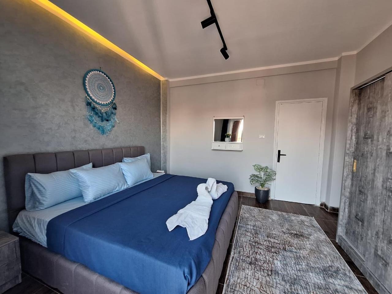 Downtown Family Suites Kaherah Luaran gambar