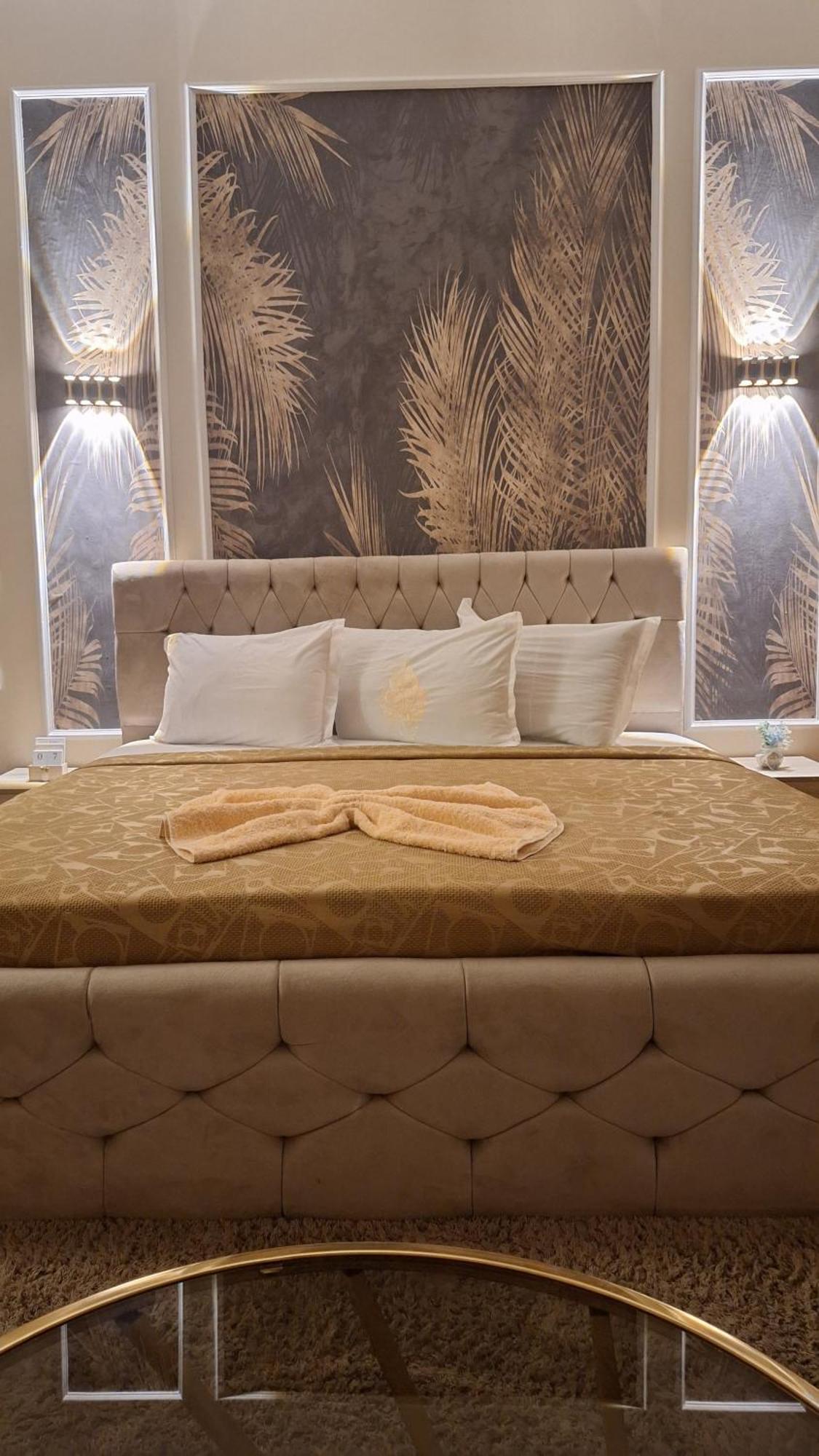 Downtown Family Suites Kaherah Luaran gambar